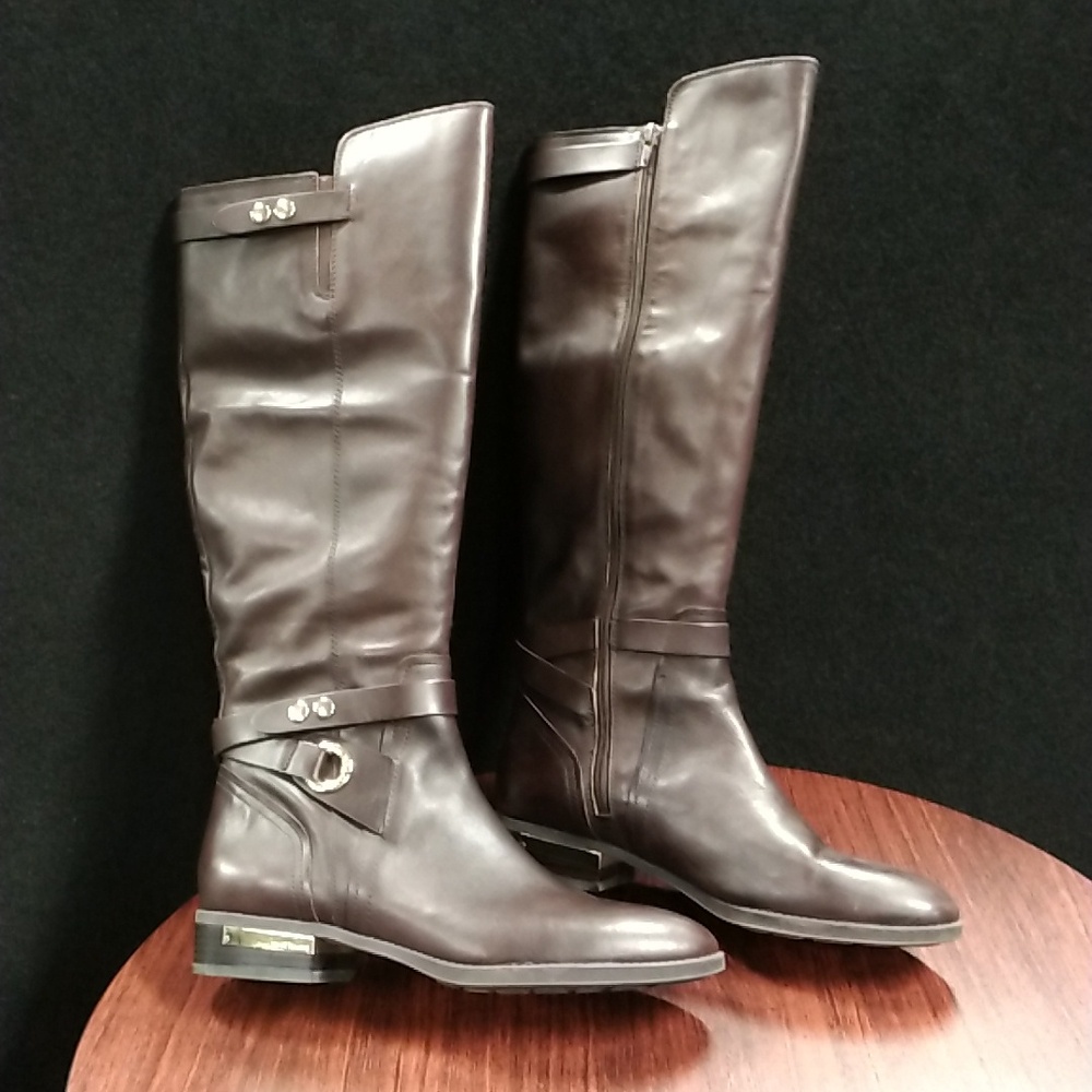 Vince Camuto W-Prini Brown Leather Low Heeled Riding Boots - Size 12M